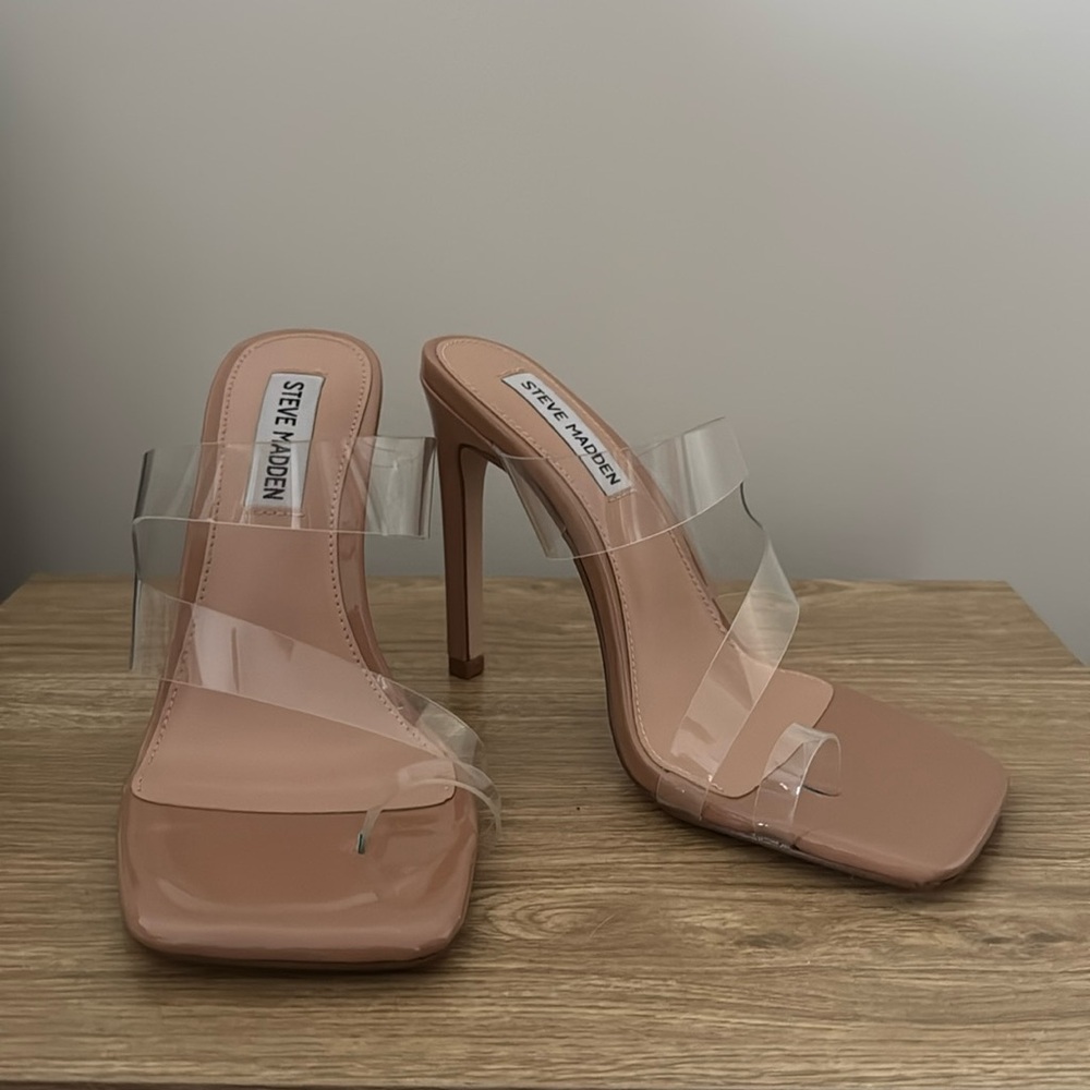 Steve Madden heel